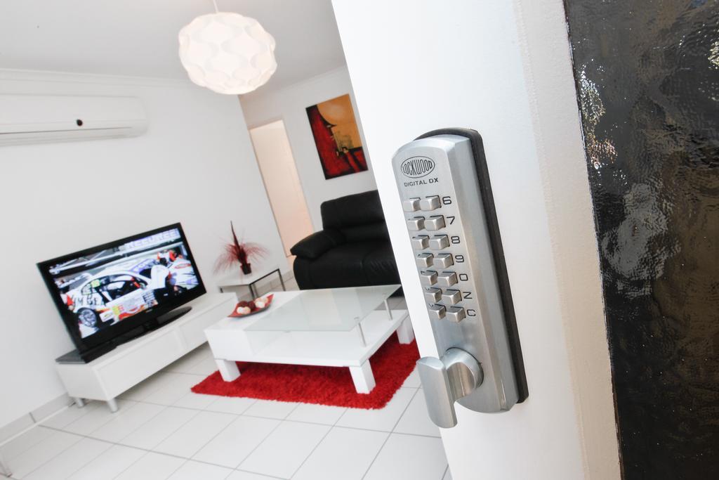 112 Olive Apartments Милдьюра Номер фото
